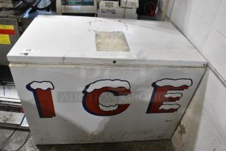 Electrolux GLFC1526FW5 Chest Freezer. 115 Volts, 1 Phase, Tested and Working!
