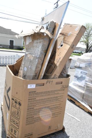 6 BRAND NEW SCRATCH AND DENT! Boxes Including 600PFT3048HD Lavex Pro 30