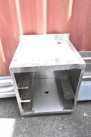 BRAND NEW SCRATCH AND DENT! Regency 600GRSU2324 Stainless Steel Flat Top Glass Rack Storage Unit - 23" x 24"