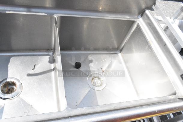 Stainless Steel 3 Bay Sink w/ Faucet and Handles. - Image 4 of 6