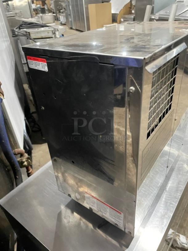 Natura Commercial Stainless Steel Electric Powered Countertop Refrigerated Water Dispenser! With 3 Tap Style Dispensing Faucets! Model: NWSB3 REF SN: 1433001014! 115V! On Legs! - Image 4 of 7