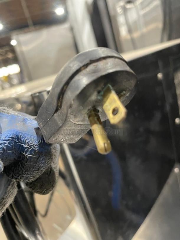 Natura Commercial Stainless Steel Electric Powered Countertop Refrigerated Water Dispenser! With 3 Tap Style Dispensing Faucets! Model: NWSB3 REF SN: 1433001014! 115V! On Legs! - Image 7 of 7