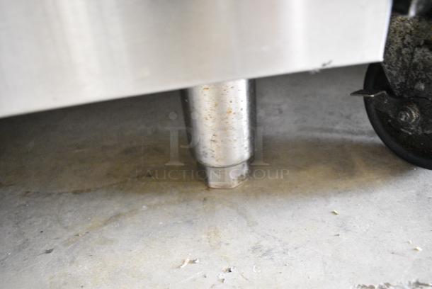 Hurakan Stainless Steel Commercial Floor Style Natural Gas Powered 4 Burner Range w/ Oven, Over Shelf and Back Splash. - Image 8 of 12