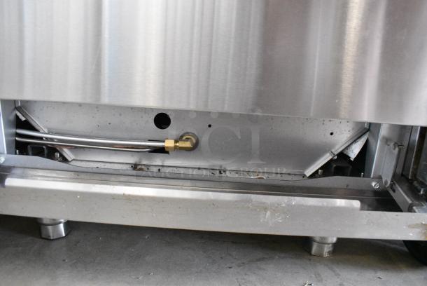 Hurakan Stainless Steel Commercial Floor Style Natural Gas Powered 4 Burner Range w/ Oven, Over Shelf and Back Splash. - Image 11 of 12
