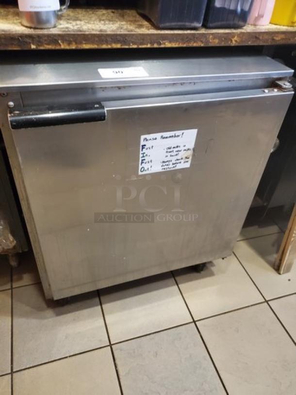 Beverage Air UCR27A | 27" Undercounter One Door Refrigerator. 1 PH, 115 VAC, 60 Hz. - Image 1 of 4