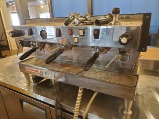 La Marzocco LINEA 3EE 3 Group (Semi-Automatic) Espresso Machine! 25 - 28 A, 208 - 240 V, 60 Hz, 1 PH. - Item #1182015
