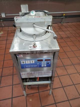 Broaster Pressure Fryer - 1600. 6000W, 208V, 60Hz, 3 PH, 17A, 4 Wire.