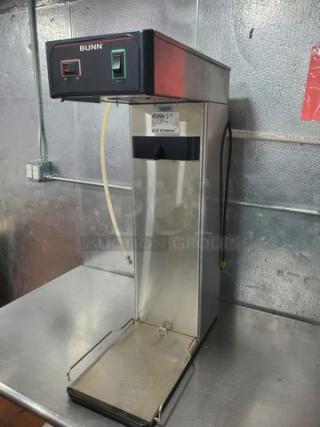 Bunn TB3, Trunk 3Gal (11.4L) Iced Tea Brewer. 120 V, 14.4A, 1730W, 2 Wire + GND, 60 Hz, 1 PH.