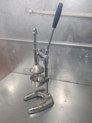 Manual Citrus Juice Extractor