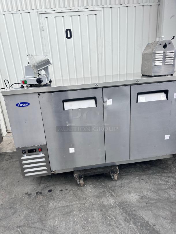 Excellent Condition Back Bar Cooler - MBB69GR - 115V - Commercial Refrigeration - Tested & Working! - Image 10 of 12