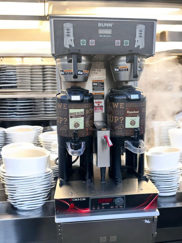 Outstanding Condition Commercial Coffee Brewer – BUNN Dual TF DBC – 120/240V Electric – Heavy-Duty Stainless Steel – Fully Tested & Working! - Image 3 of 11