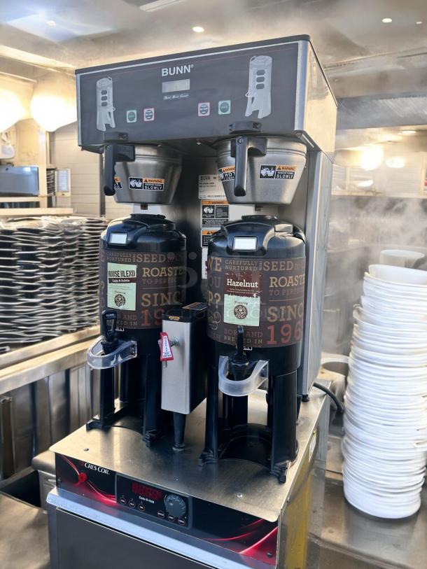 Outstanding Condition Commercial Coffee Brewer – BUNN Dual TF DBC – 120/240V Electric – Heavy-Duty Stainless Steel – Fully Tested & Working! - Image 5 of 11