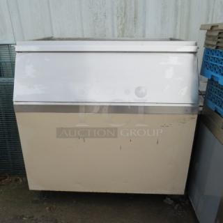 One Ice Bin. 48X34X50 - Item #1182675