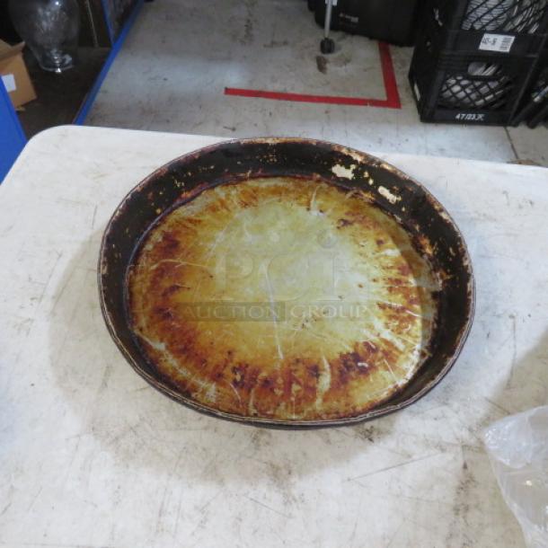 12 Inch Deep Dish Pizza Pan. 8XBID - Image 1 of 1