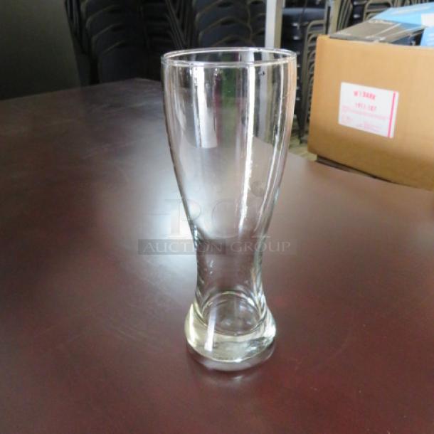 Pilsner Beer Glass. 10XBID - Image 1 of 1