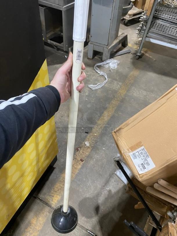 NEW! Carlisle Sparta Series Commercial White 36" Threaded Plastic Broom/Squeegee Handle! With Reinforced Tip! Model: 4023000! 6X Your Bid! - Image 3 of 3