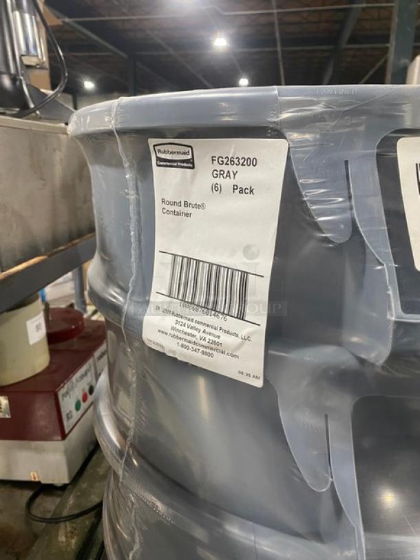 BRAND NEW! Rubbermaid Brute Series Commercial Gray Heavy Duty 32 Gal. Round Trash/Waste Bin! With Non-Slip Handles & Liner Cinches! With Molded Grip Style Base! Model: FG263200GRAY! 6X Your Bid! - Image 2 of 2