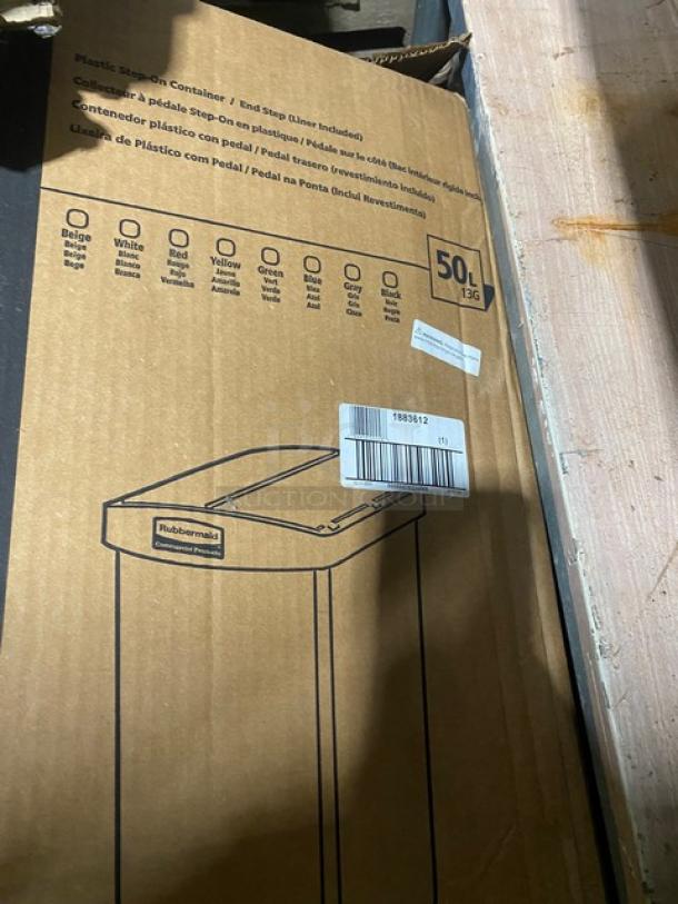 BRAND NEW! Rubbermaid Slim Jim Series Commercial Black Resin Rectangular End Step-On Style 13 Gal. Trash/Waste Bin! Model: 1883612! - Image 3 of 3