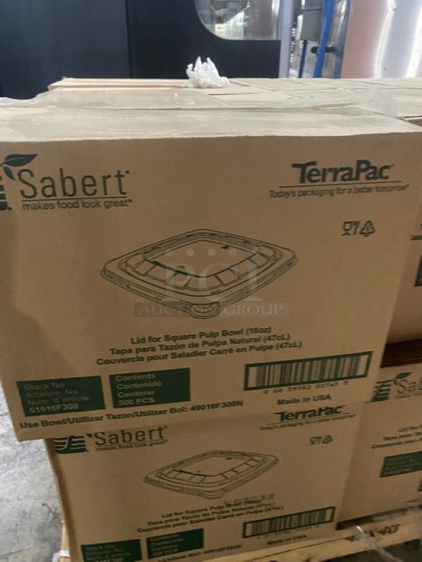 BRAND NEW! Mixed Pallet! Sabert Lid For Square Pulp Bowl!  Holds 16oz!  Model 51916F300! 14 X Your Bid! - Image 5 of 7