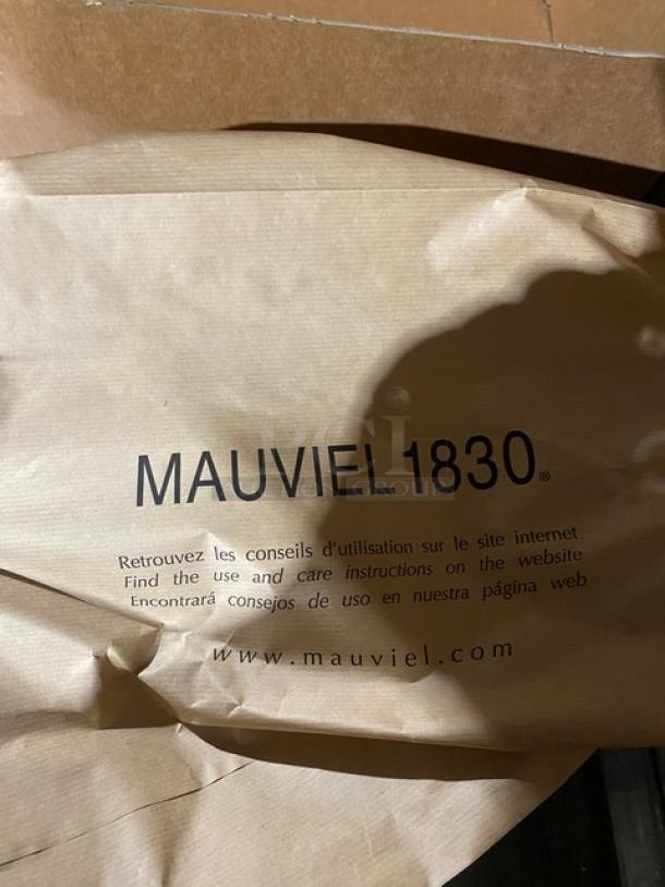 BRAND NEW! Mauviel 1830 Curved Splayed Saute Pan! Model 521228! - Image 4 of 12