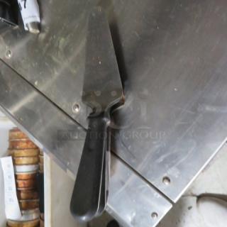 Pizza Server. 3XBID