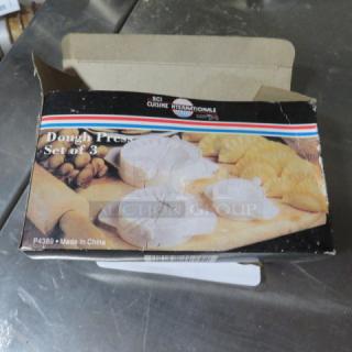 Assorted Size Dough Pastry Press. - Item #1182501