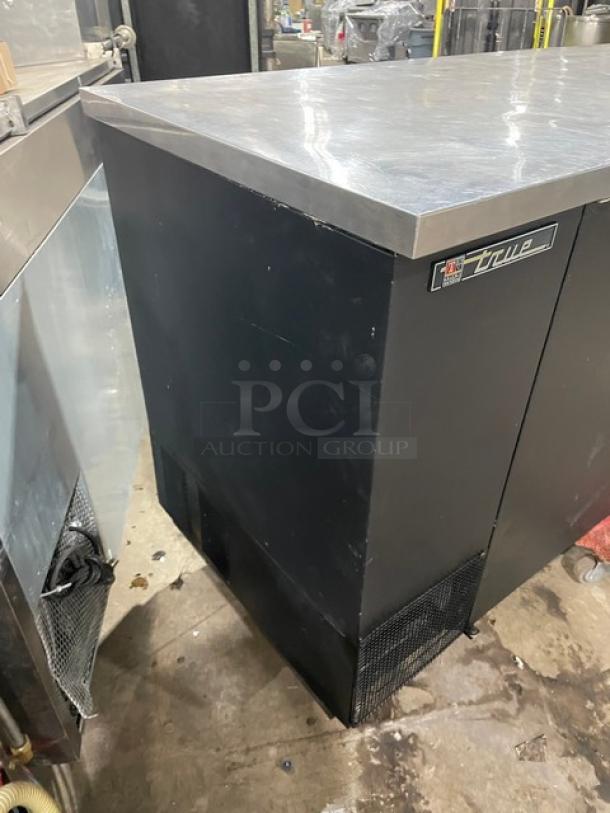 True Commercial Black 3 Door Refrigerated Kegerator! With Stainless Steel Worktop! Model: TDD-4 SN: 7296168! 115V 1 Phase! - Image 2 of 9