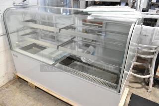 BRAND NEW SCRATCH AND DENT! Avantco 193BC72HCW  72" Curved Glass White Refrigerated Bakery Display Case. See Pictures of Side Glass Panel Damage. 110-120 Volts, 1 Phase. Tested and Working!