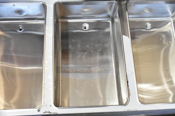 BRAND NEW SCRATCH AND DENT! 2025 ServIt 423EST3WSPB Three Pan Sealed Well Electric Steam Table with Partially Enclosed Base. 120 Volts, 1 Phase. Tested and Working! - Image 7 of 9