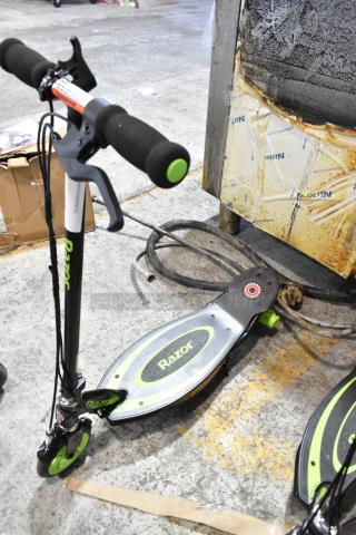 Razor 13111496 Power Core E90 Push Button Throttle Electric Scooter.