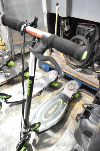 Razor 13111496 Power Core E90 Push Button Throttle Electric Scooter.