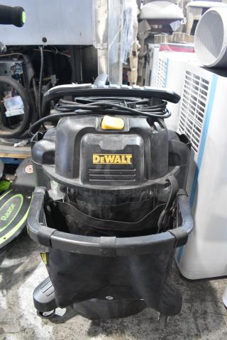 2 DeWalt DXV10SA Wet Dry Vac Vacuum Cleaner. 120 Volts, 1 Phase. 2 Times Your Bid! Tested and Working!