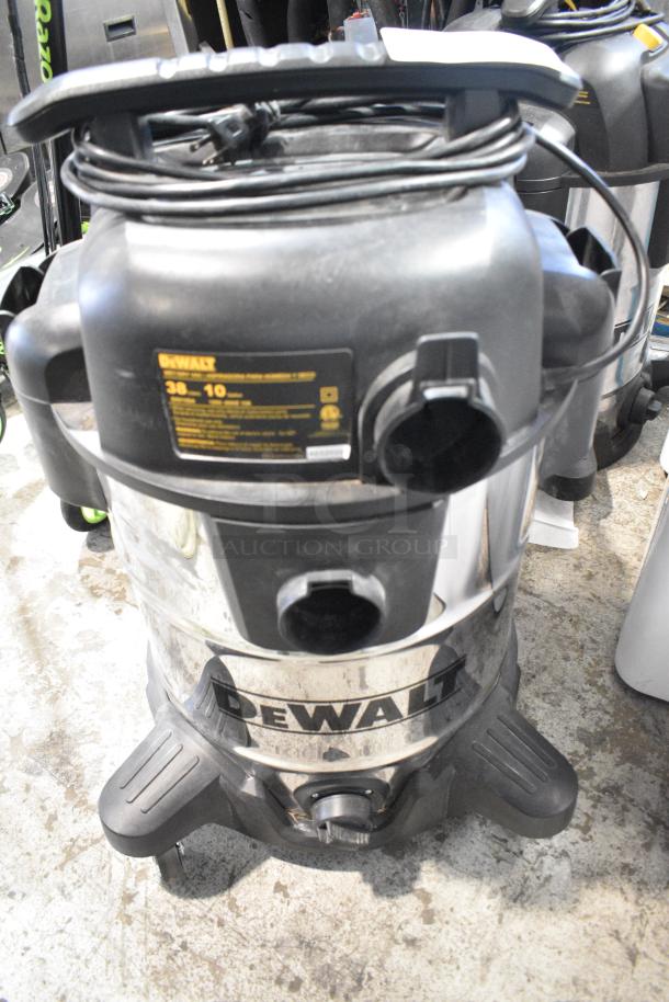 2 DeWalt DXV10SA Wet Dry Vac Vacuum Cleaner. 120 Volts, 1 Phase. 2 Times Your Bid! Tested and Working! - Image 5 of 9