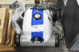 Winny HJ-1103J Rock & Rocker Cordless Pool Vacuum.