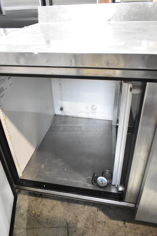 True TWT-119 Stainless Steel Commercial 4 Door Work Top Cooler on Commercial Casters. 115 Volts, 1 Phase. Tested and Working! - Image 8 of 10
