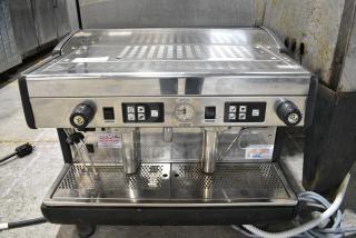 La Marzocco Linea? Stainless Steel Commercial Countertop 2 Group Espresso Machine w/ Steam Wands. 208/250 Volts, 1 Phase.