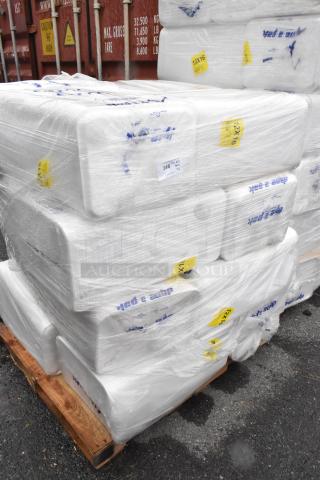 16 BRAND NEW SCRATCH AND DENT! Bundles of 12x16 White Foam Trays. 16 Times Your Bid!