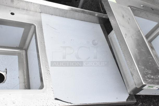 BRAND NEW SCRATCH AND DENT! Regency 600ST3048L 30" x 48" 16 Gauge Stainless Steel Work Table with Sink. No Legs. - Image 3 of 5