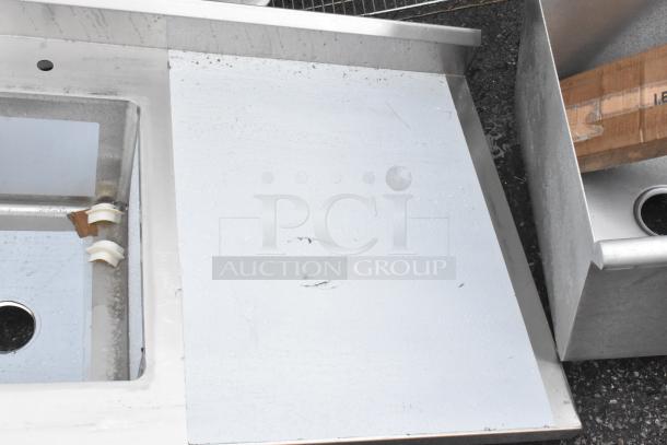 BRAND NEW SCRATCH AND DENT! Regency 600ST3048L 30" x 48" 16 Gauge Stainless Steel Work Table with Sink. No Legs. - Image 3 of 5