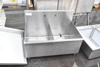 BRAND NEW SCRATCH AND DENT! Stainless Steel 2 Bay Sink.