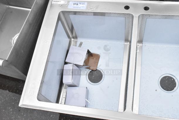 BRAND NEW SCRATCH AND DENT! Regency 600DI31612 16" x 20" x 12" 16-Gauge Stainless Steel Three Compartment Drop-In Sink - Image 5 of 6