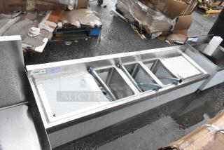 BRAND NEW SCRATCH AND DENT! Regency 600B31014219 3 Bowl Underbar Sink with Two Large Drainboards - 72" x 18 3/4"
