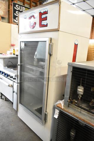 Leer 301UA25MG Metal Commercial Single Door Bagged Ice Freezer Merchandiser. 115 Volts, 1 Phase.