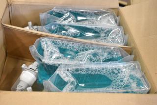 BRAND NEW SCRATCH AND DENT! Box of 4 Rubbermaid Auto Foam Hand Soap Refills