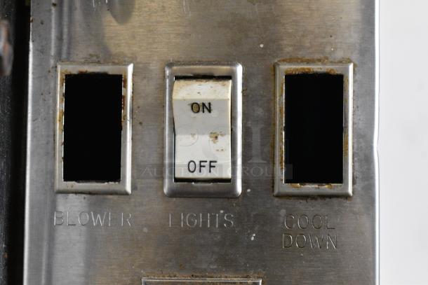 2 Blodgett Stainless Steel Commercial Natural Gas Powered Full Size Convection Oven w/ View Through Doors, Metal Oven Racks and Thermostatic Controls. 2 Times Your Bid! - Image 7 of 18
