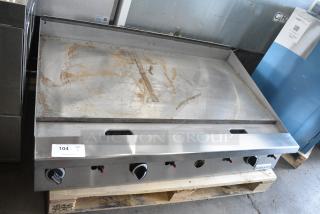 BRAND NEW SCRATCH AND DENT! Garland Stainless Steel Commercial Countertop Natural Gas Powered Flat Top Griddle.