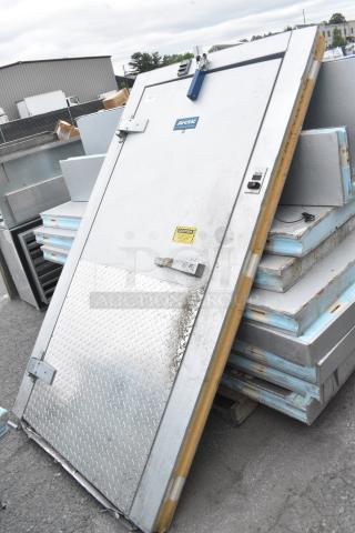 Arctic 8'x10' SELF CONTAINED Walk In Freezer Box w/ Heatcraft PTN069L6BE Compressor. 208-230 Volts, 1 Phase. Information Provided By The Consignor But Not Verified By PCI Auctions.