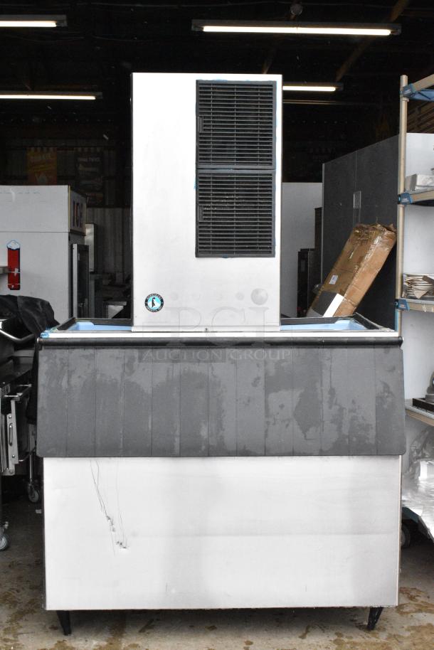 Hoshizaki KM-650MAH Stainless Steel Commercial Ice Head on Hoshizaki B-900SF Metal Commercial Ice Bin. 208-30 Volts, 1 Phase. - Image 1 of 10