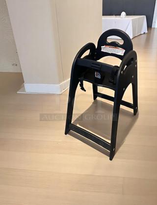 Excellent Condition – STACKABLE RESTAURANT HIGH CHAIRS – Black Plastic – Code BPT 88 – Qty: 5