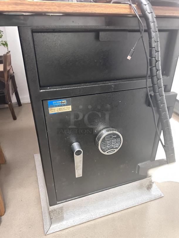 Excellent Condition – Heavy-Duty Drop Safe – Bluedot Safes – Electronic Lock –  Code BPT 18 - Image 3 of 4